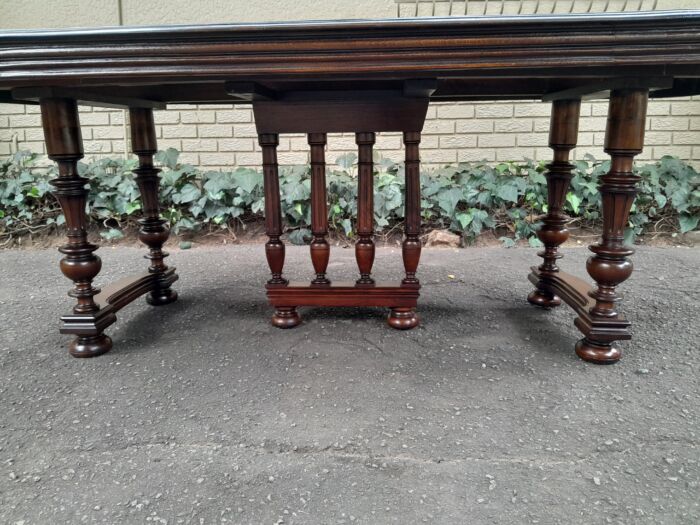 A 19th Century French Oak Henry lll Style Dining Table - Image 8