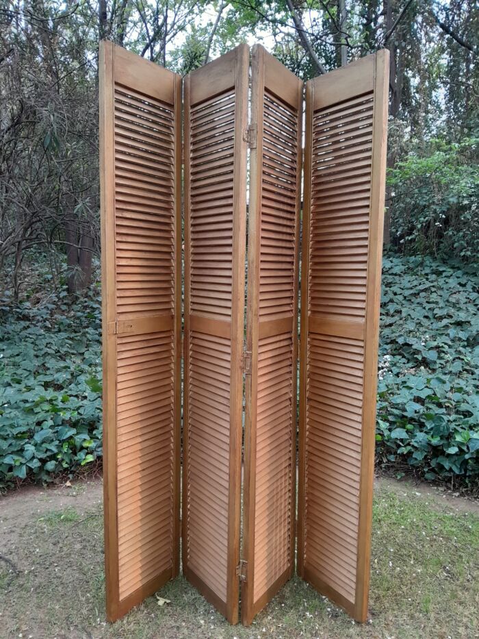 An Early 20th Century Hand Gilded Wooden Floor Screen