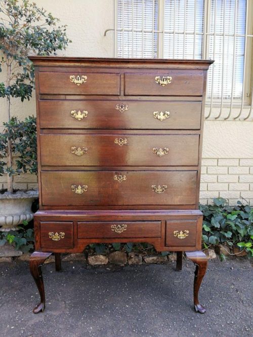 An Early Victorian Oak Tallboy Chest On Chest With Original Brass-Cut Escutcheons And Lock-Plates With Key
