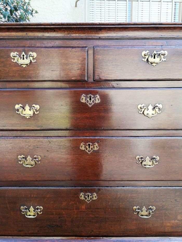 An Early Victorian Oak Tallboy Chest On Chest With Original Brass-Cut Escutcheons And Lock-Plates With Key - Image 5