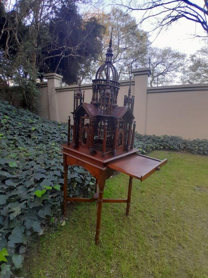 A 20th Century Victorian Style Bird Cage    Dimensions:) R23800 - Image 3