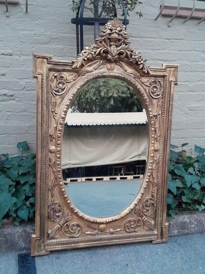 A 20th Century Ornately Carved and Bevelled Gilt-wood  Mirror - Image 3