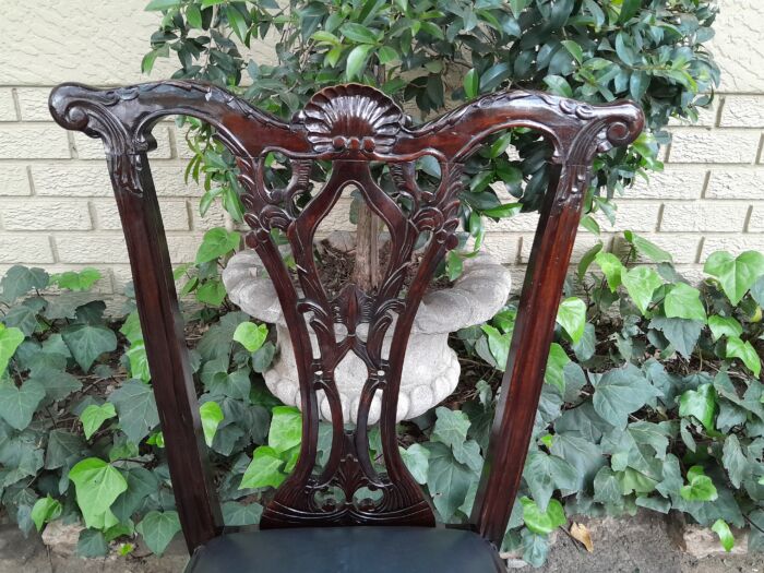A 20th Century Set of Ten English Mahogany Chippendale Style Chairs with Leather Upholstered Seats - Image 13