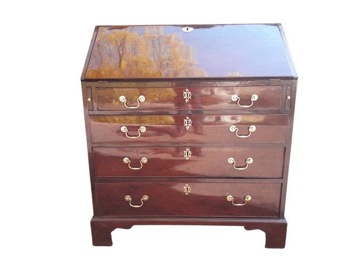 A Historic Circa 1800  Antique - George III Mahogany Bureau, Provenance: Ravenswood - A Heritage house in Cape Town