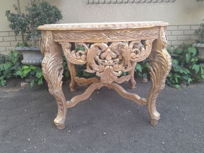 A 20th Century French Style Carved and Hand Gilded Side Table with Marble Top - Image 2