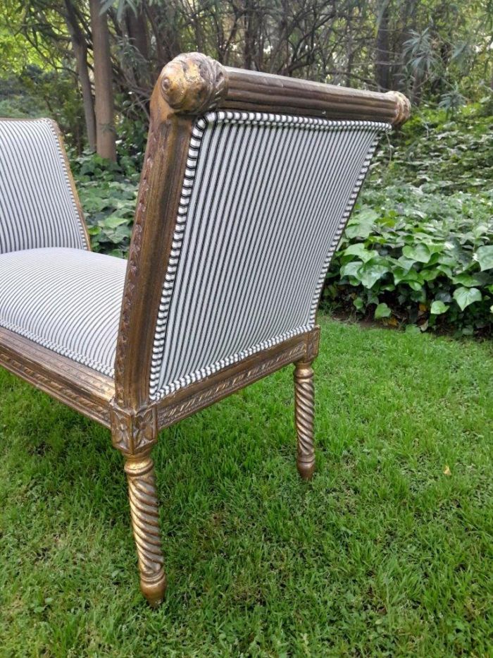 A French Style Carved Gilt-wood Window Bench - Image 4