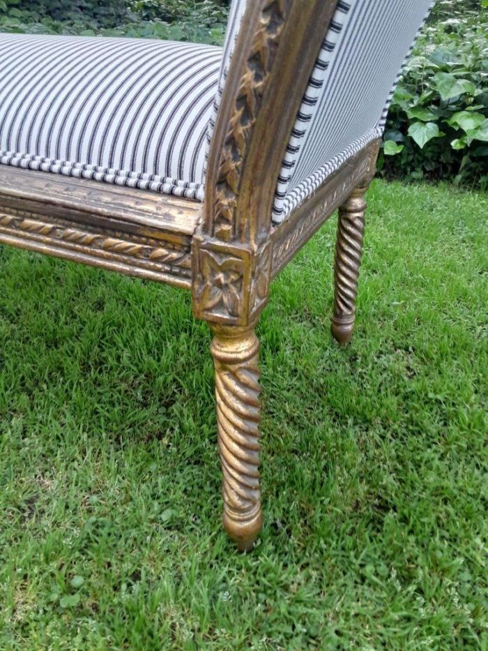 A French Style Carved Gilt-wood Window Bench - Image 6