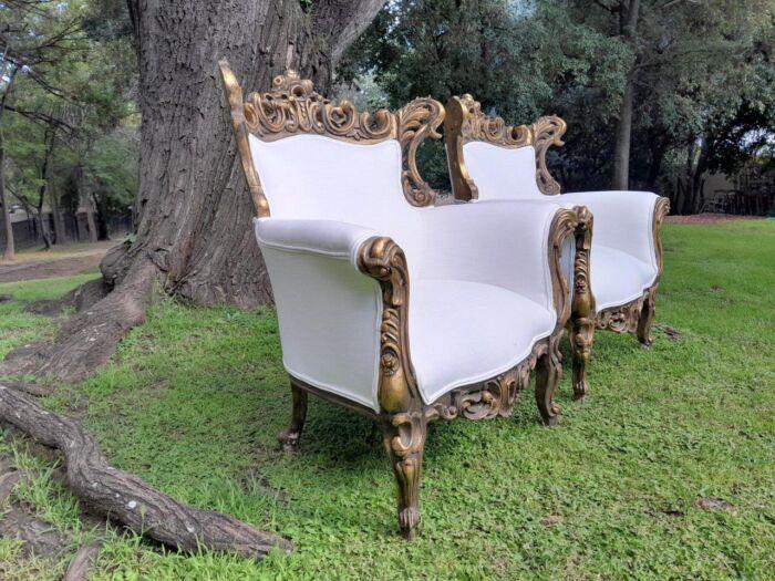 A French Style Pair of Ornately Carved Gilt Wood Armchairs - Image 3