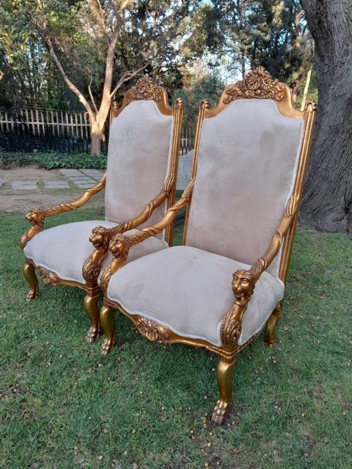 An Exceptional Pair of 20th Century French Style Ornately Carved & Giltwood Throne Chairs - Image 2