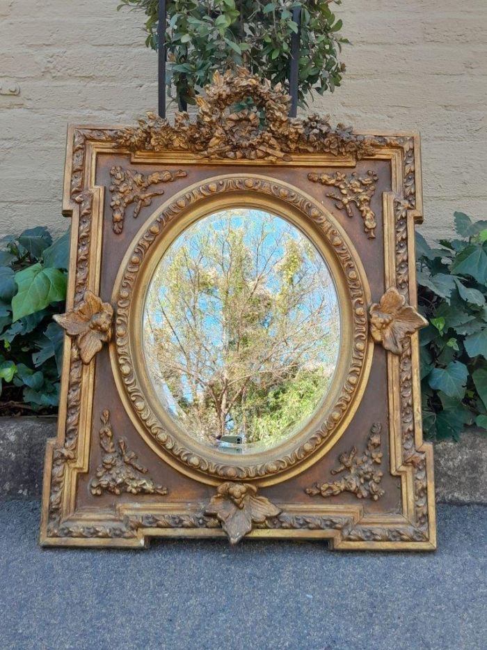 A 20th Century French Style Ornately Carved and Gilded Bevelled Mirror - Image 2