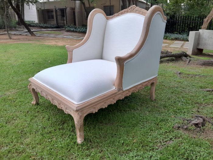 A 20th Century French Style Carved Day Bed / Chaise Longue in a Contemporary Bleached Finish and Upholstered ND