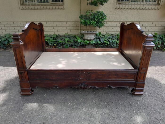An Antique / 20th Century French Empire Style Louis Xlv Maple Wood  Lit Bateau / Bed / Daybed - Image 4
