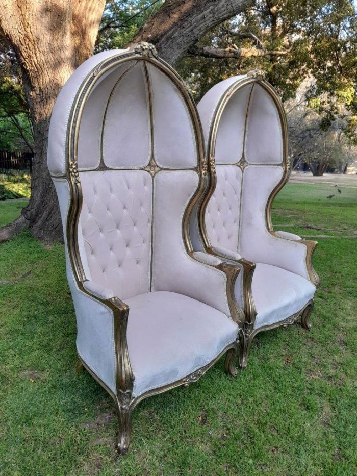 A Pair of French Style Carved and Gilded Wooden Dome / Canopy Chairs (Dome Modelled on The Famous Louis XV Chair) - Image 3