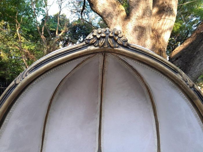 A Pair of French Style Carved and Gilded Wooden Dome / Canopy Chairs (Dome Modelled on The Famous Louis XV Chair) - Image 7