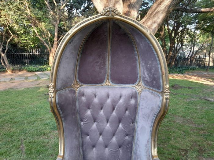 A Pair of French Style Carved and Gilded Wooden Dome / Canopy Chairs (Dome Modelled on The Famous Louis XV Chair) - Image 5