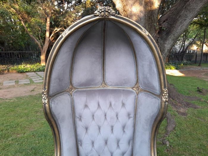 A Pair of French Style Carved and Gilded Wooden Dome / Canopy Chairs (Dome Modelled on The Famous Louis XV Chair) - Image 5