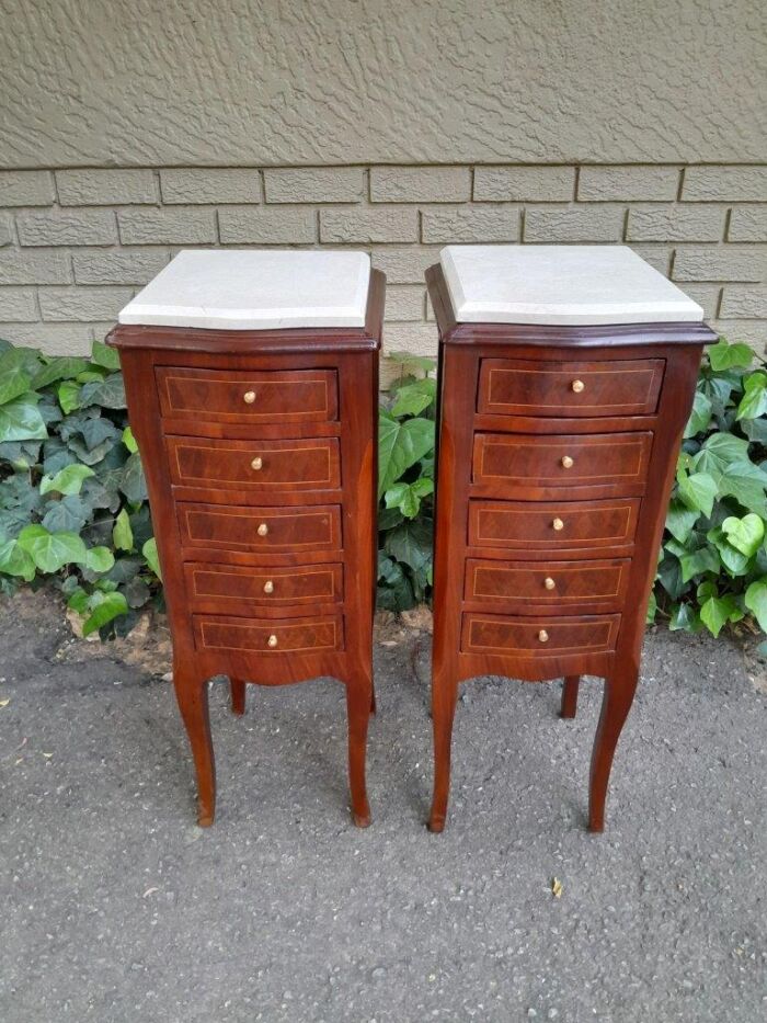 A Pair Of 20th Century French Style Walnut With Inlaid Pedestals With  Five Drawers And Cream Marble Top And Brass Handles - Image 2