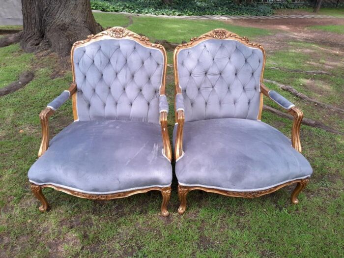 A French Style Pair Of Ornately Carved Gilt Wood Armchairs - Image 2