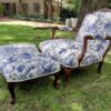A 20th Century French Style Carved And Hand-Gilded Arm Chair With Foot-Rest - Image 8