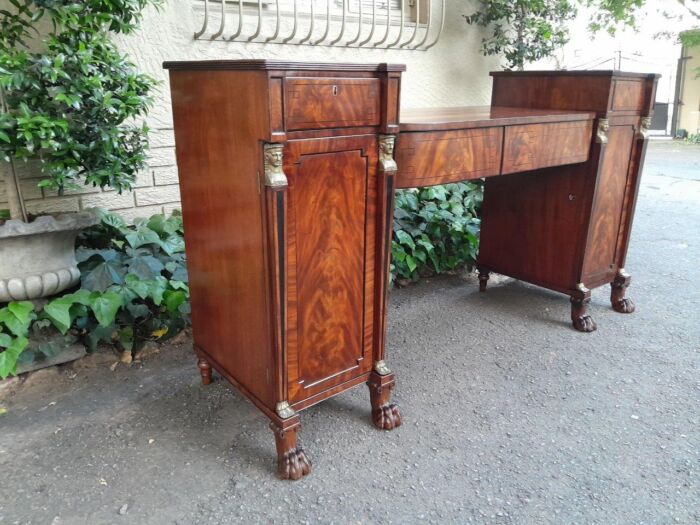 A George III Circa 1820 Mahogany / Flame Mahogany With Parcel Gild Sideboard With Two Cellarette And Lock And Key To Each Cabinet ND - Image 3