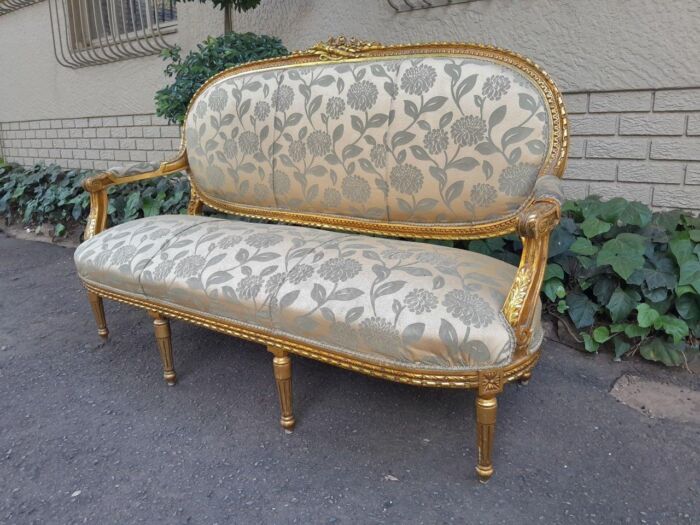 A French Louis XVI Style Carved Wooden Settee - Image 3