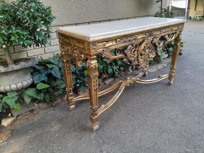 A French Style Ornately Carved Giltwood Console / Entrance Table - Image 4