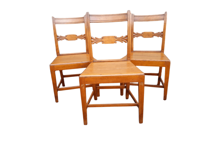 An Early 20th Century Set Of 3 Oak Chairs