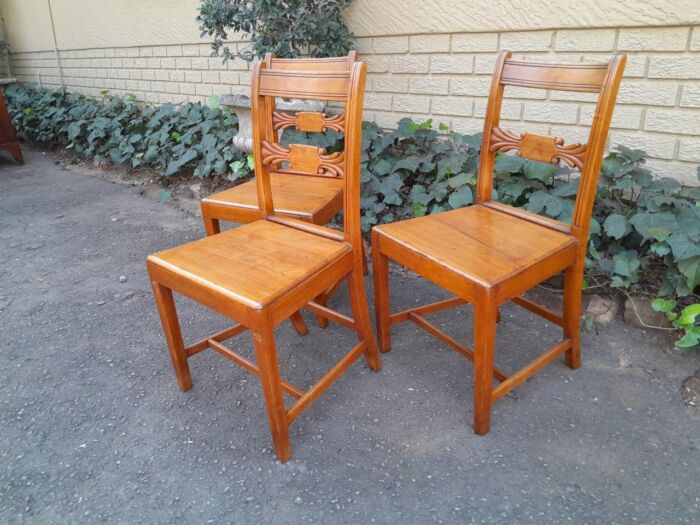 An Early 20th Century Set Of 3 Oak Chairs - Image 3