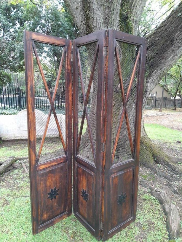 A 20TH Century 3 Panel Wooden Screen - Image 2