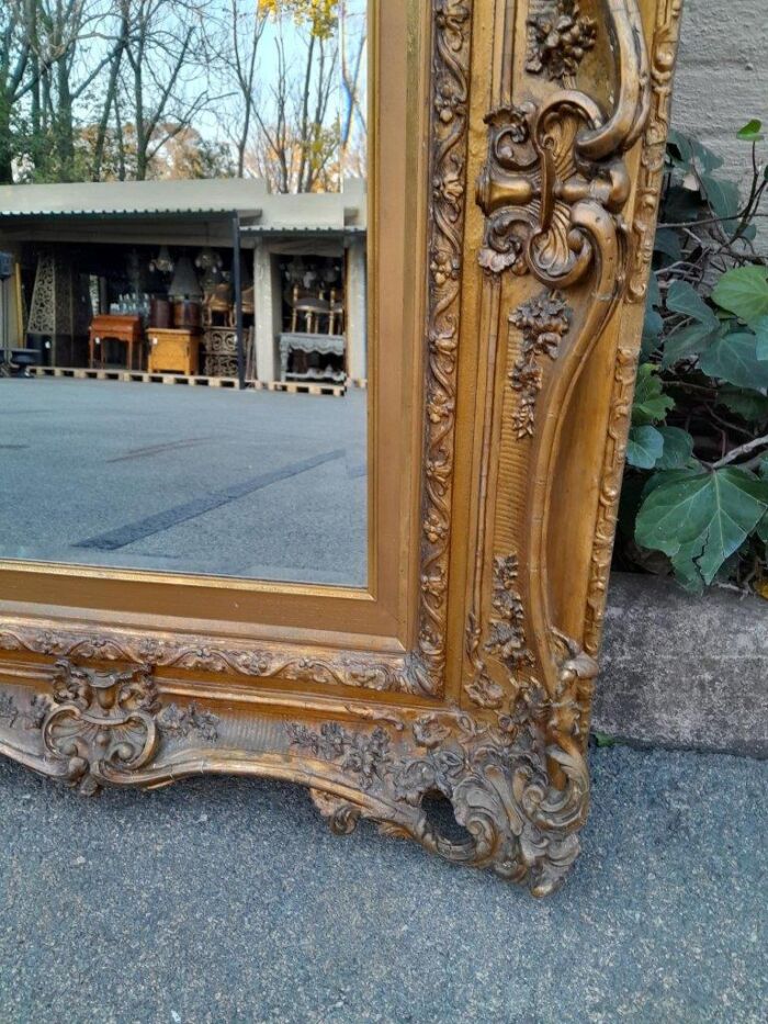 An Ornately Carved Gilt Framed Bevelled Mirror - Image 6
