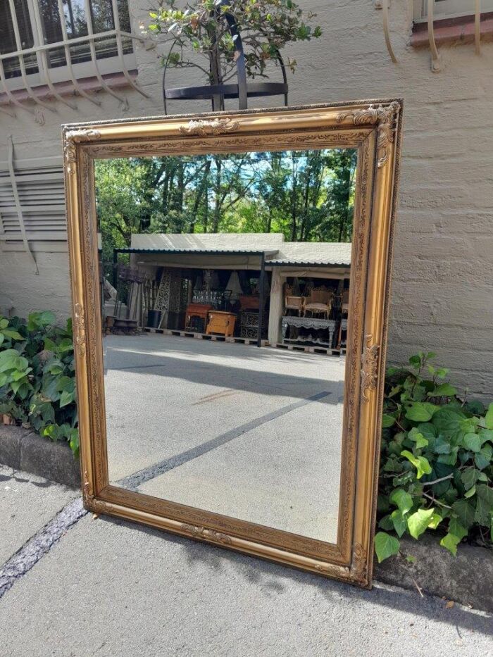 A Carved Gilt Wood Bevelled Mirror - Image 2