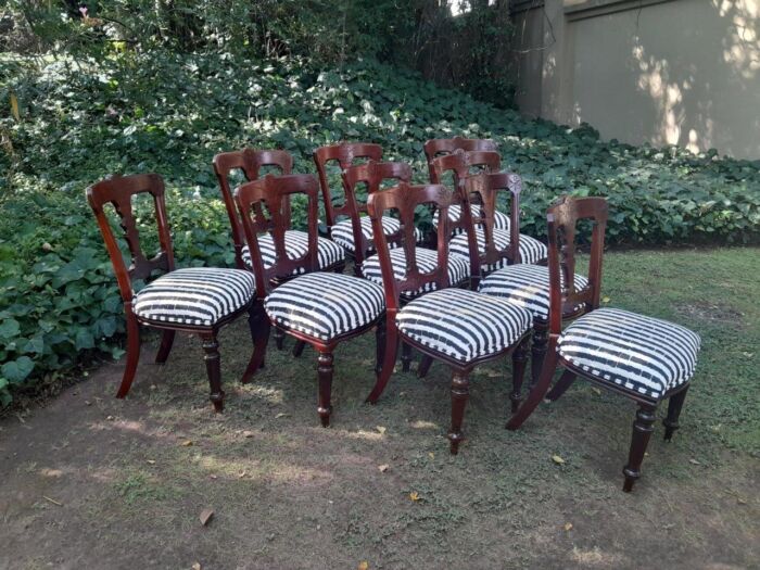 An Antique Victorian Circa 1889 Set of Ten Mahogany Dining Chairs - Image 5