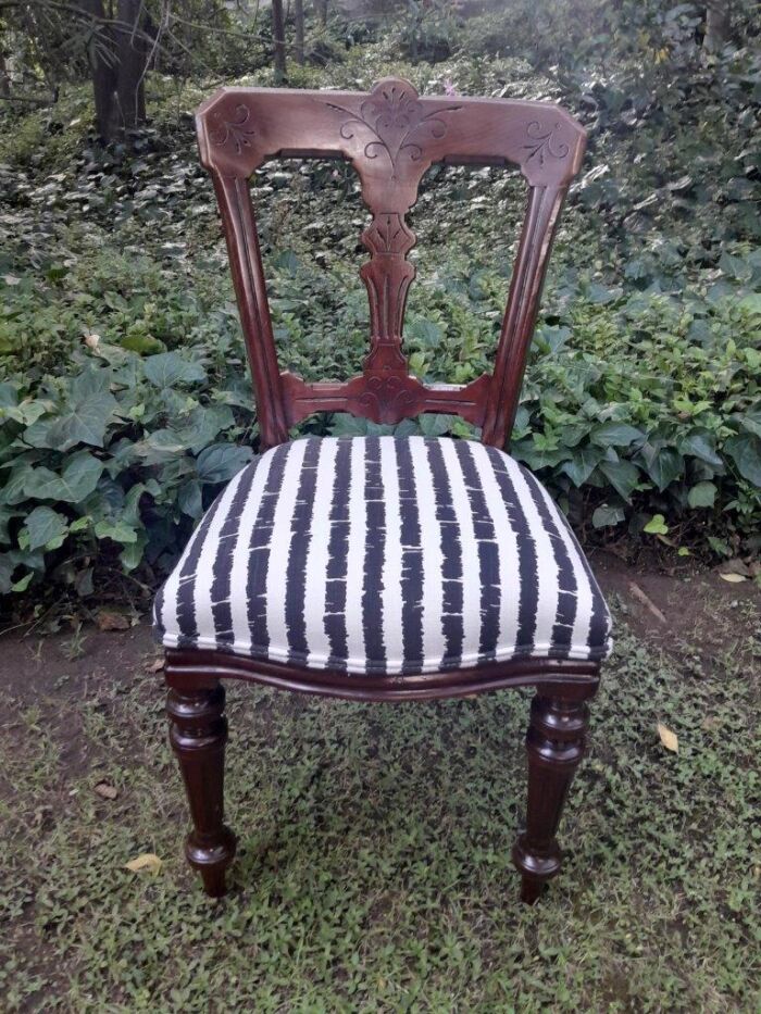 An Antique Victorian Circa 1889 Set of Ten Mahogany Dining Chairs - Image 6