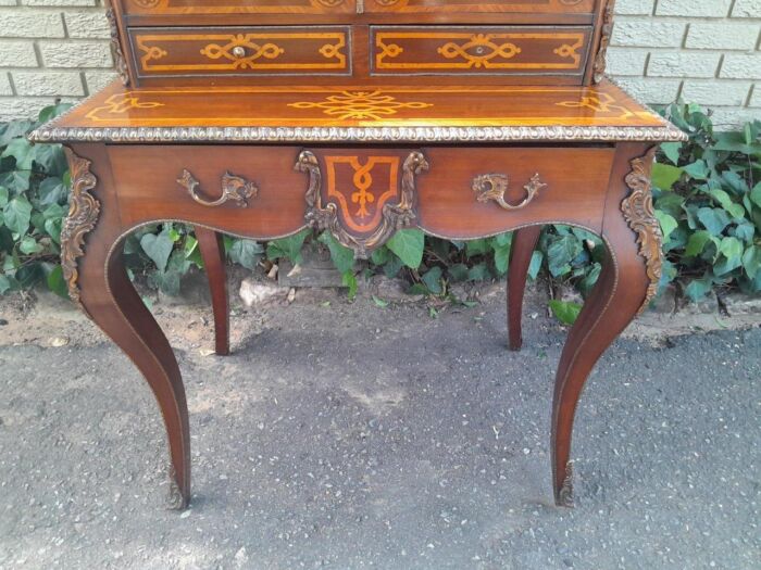 An Early 20th Century/Circa 1930 French Secretaire Inlaid And Gilt Metal In Two Parts With Glazed Doors - Image 4