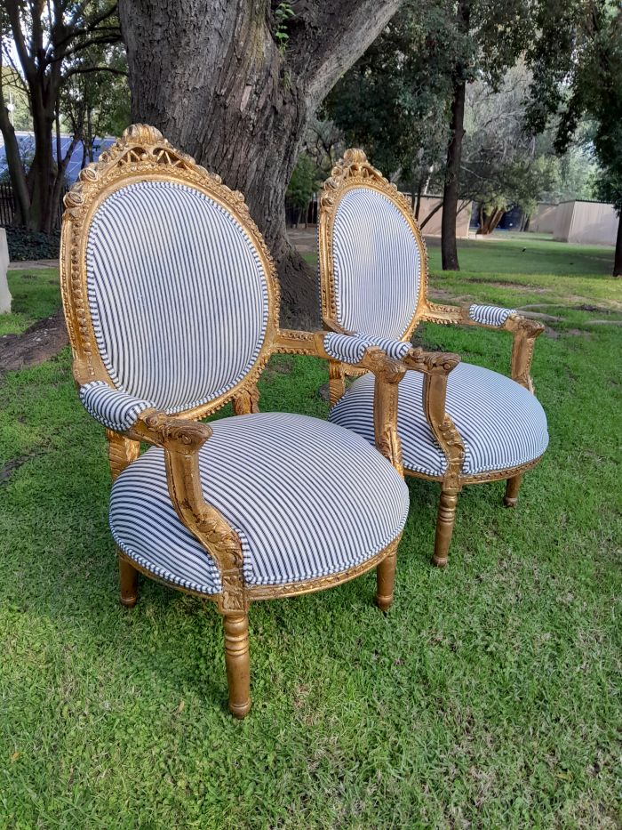 A 20th Century French Style Ornately Carved and Gilded Set Of Settee And a Pair Of Armchairs Upholstered in an Imported Fabric - Image 7