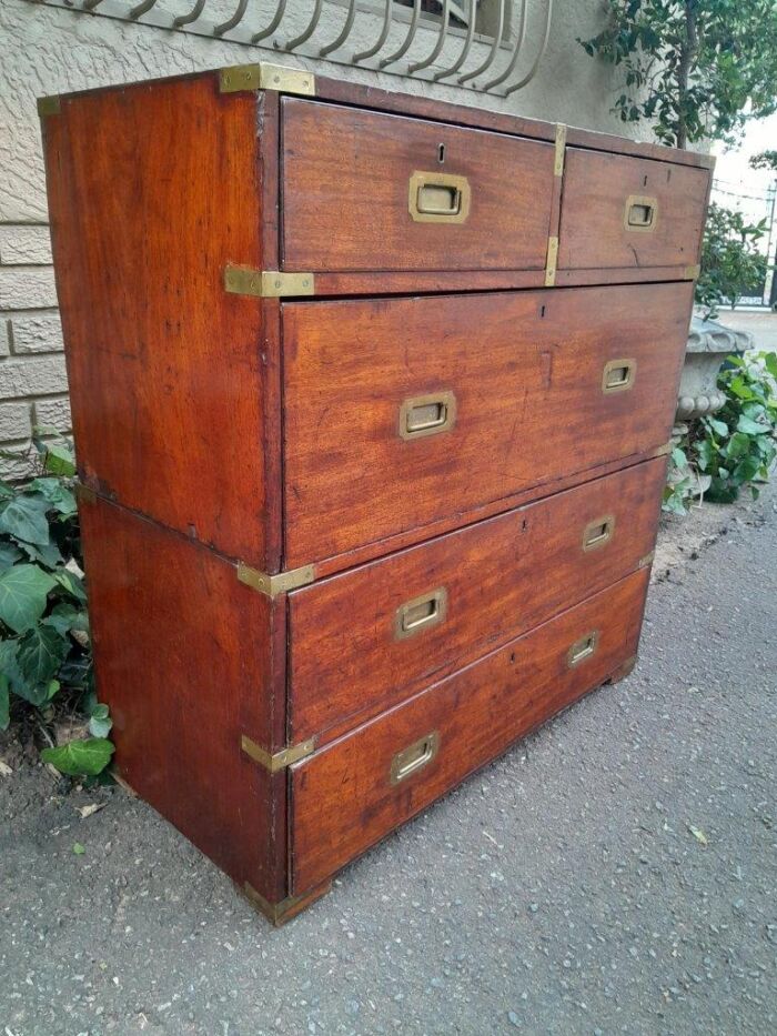 A Victorian Circa 1890 Mahogany Military Campaign Brass-Bound  Chest On Chest In Two Parts - Image 4