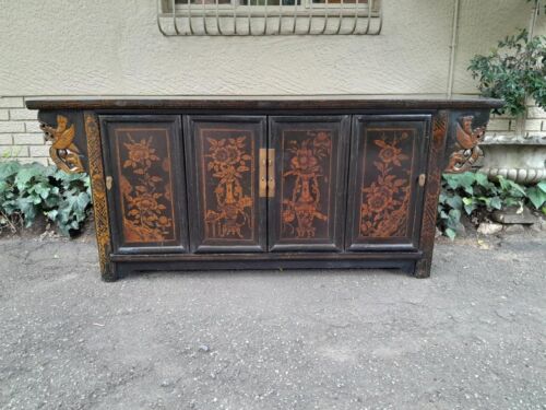 An Antique Early 19th Century Oriental Carved