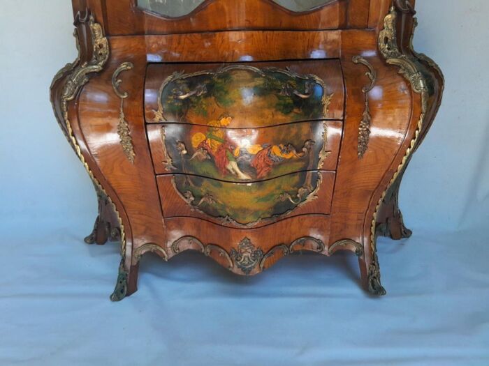 A 20TH Century French Style Kingswood Vitrine With Vernis Martin Gilt Metal Mounts - Image 5