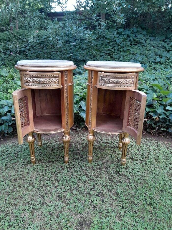 A Pair of French Style Ornately Carved Giltwood Pedestals / Side Tables with Marble Tops - Image 6