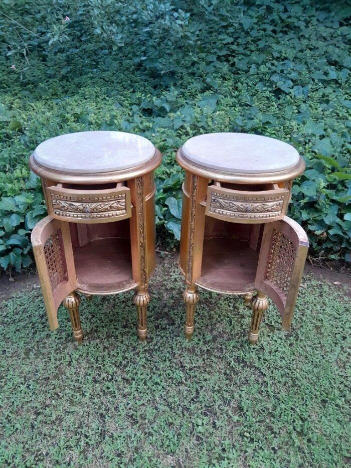 A Pair of French Style Ornately Carved Giltwood Pedestals / Side Tables with Marble Tops - Image 7