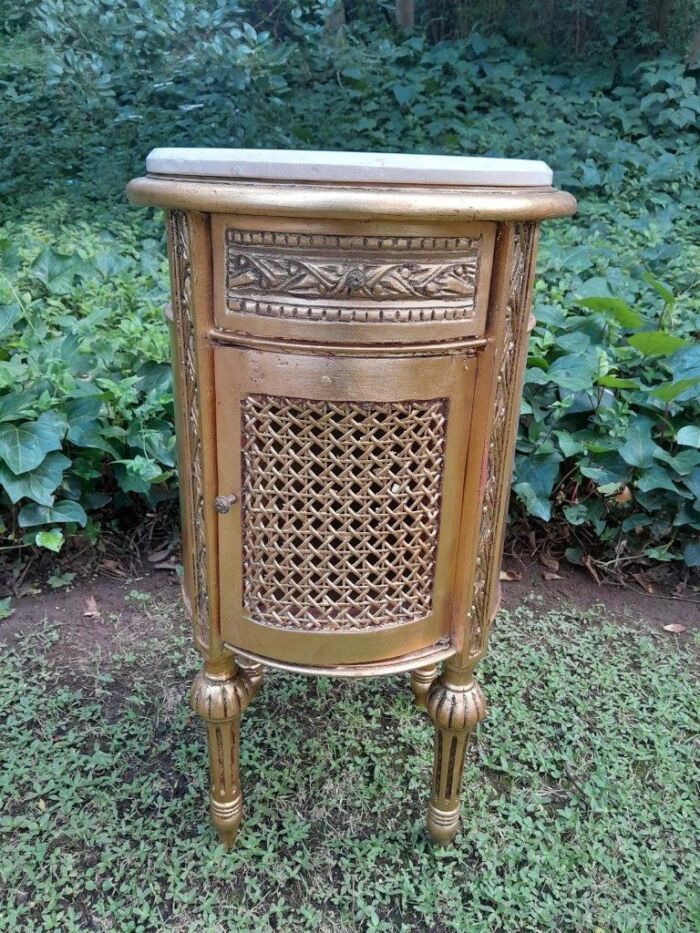 A Pair of French Style Ornately Carved Giltwood Pedestals / Side Tables with Marble Tops - Image 8