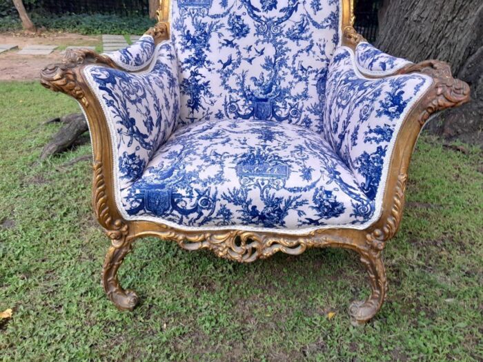 A 20th Century Pair of French Style Louis XVI Style Ornately Carved and Gilded Armchairs - Image 17