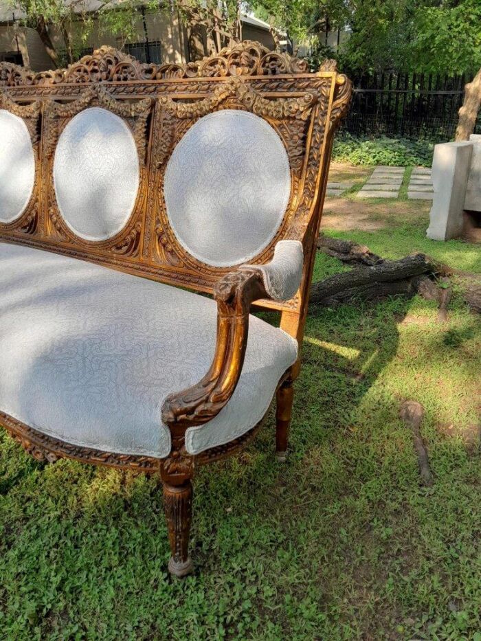 A 20th Century French Louis XVI Style Five Piece Set of Giltwood Settee and Four Armchairs - Image 7