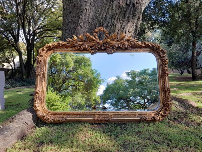 A French Style Ornately Carved and Gilded Bevelled Mirror - Image 2