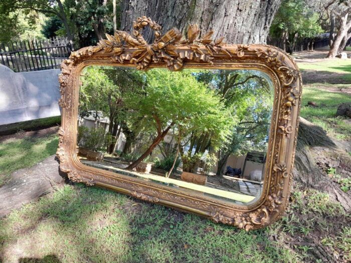 A French Style Ornately Carved and Gilded Bevelled Mirror - Image 3
