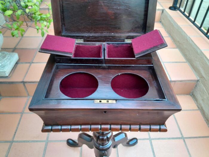 An Antique Georgian Rosewood Teapoy/Tea Caddy On Stand Fitted for Tea Mixing and Storage - Image 6
