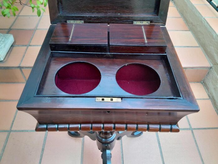 An Antique Georgian Rosewood Teapoy/Tea Caddy On Stand Fitted for Tea Mixing and Storage - Image 7