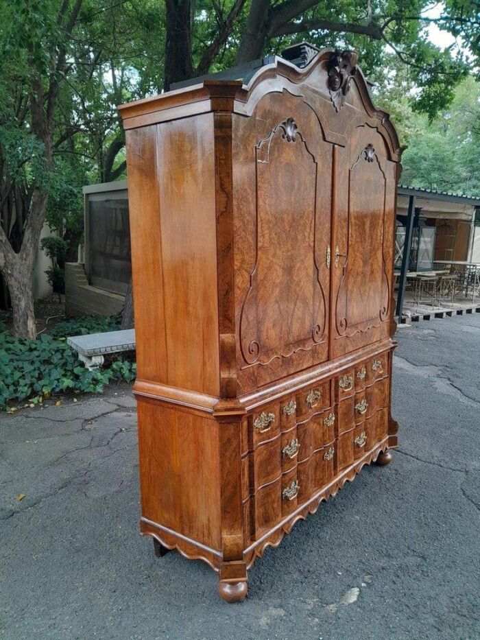 An Early 18th Century Circa 1740 Dutch Louis XIV William and Mary Burr Walnut and Oyster Armoire with Original Mounts - Image 3