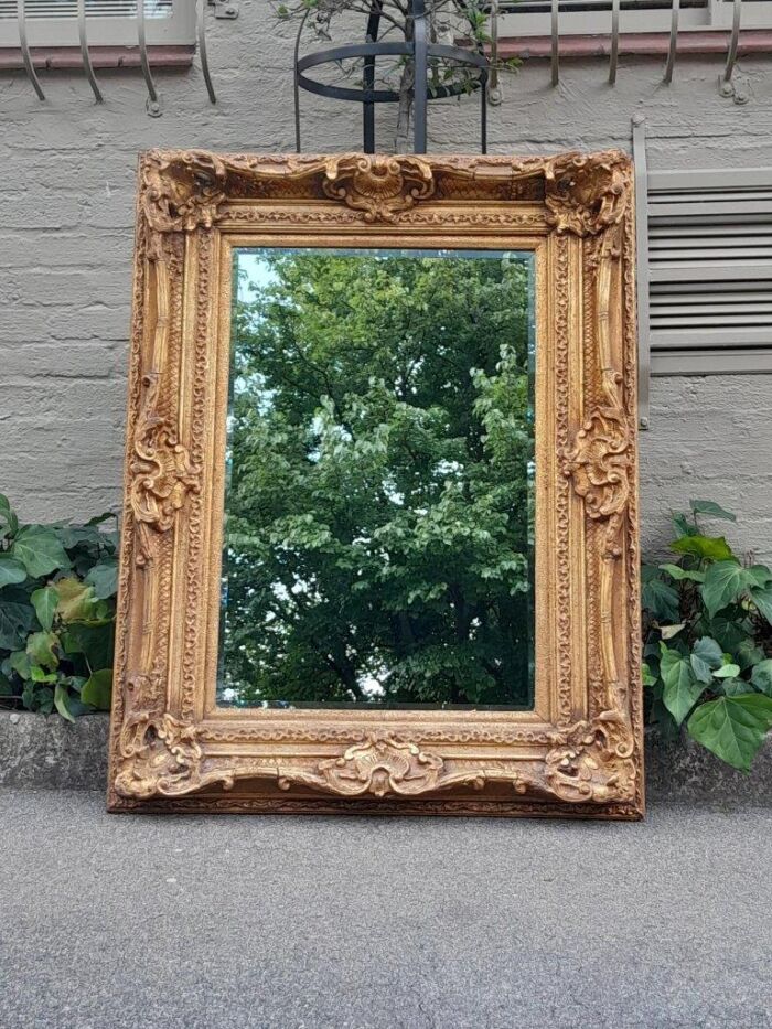 A 20th Century French Style Gilt Framed and Bevelled Mirror - Image 2