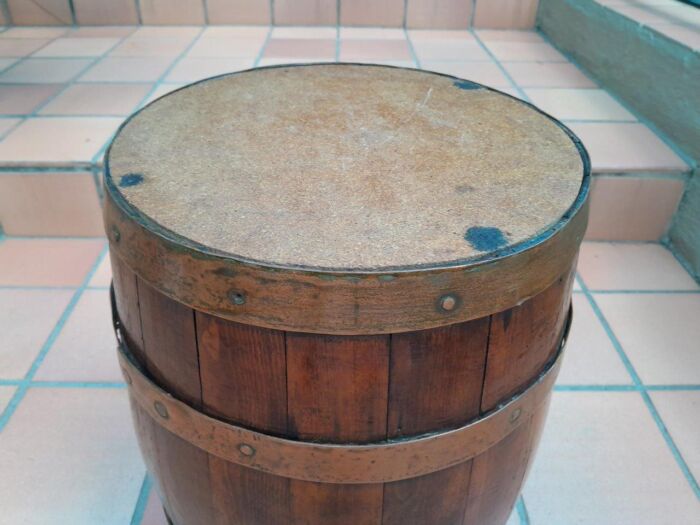 An Antique Teak and Brass Belted Machanick Co Wine Barrel - Image 4
